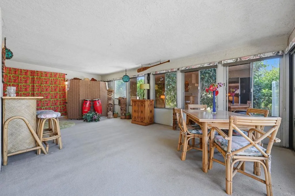 25295 Auld, Hemet