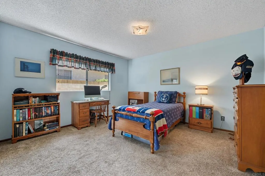 25295 Auld, Hemet
