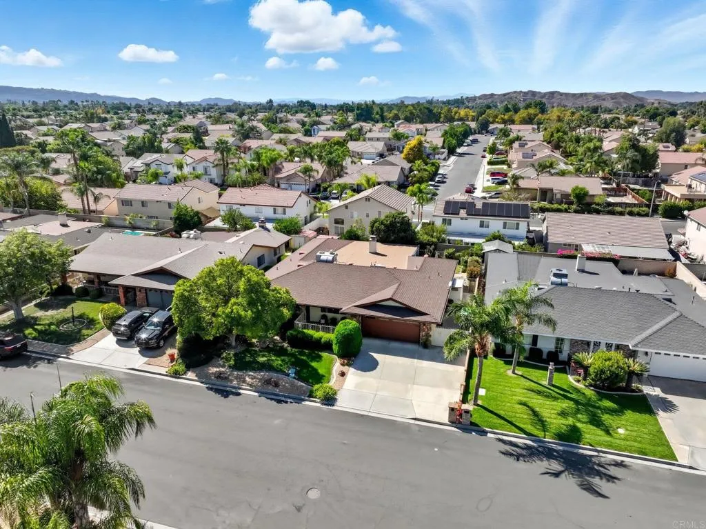 25295 Auld, Hemet
