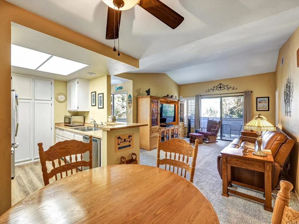 1091 Shadowridge Drive Unit 114, Vista Unit: 114