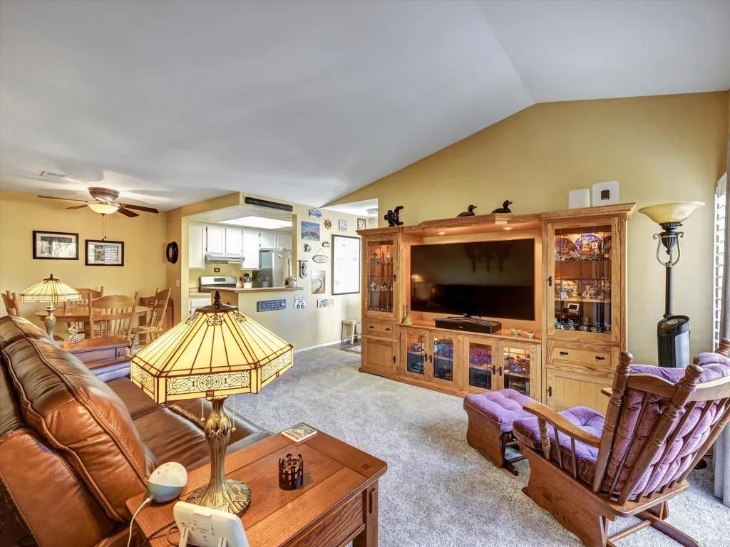 1091 Shadowridge Drive Unit 114, Vista Unit: 114