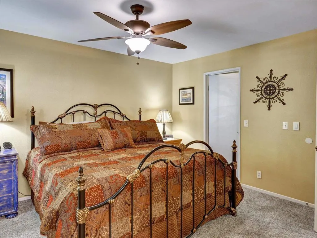 1091 Shadowridge Drive Unit 114, Vista Unit: 114