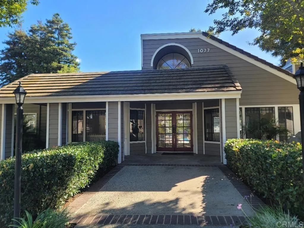 1091 Shadowridge Drive Unit 114, Vista Unit: 114