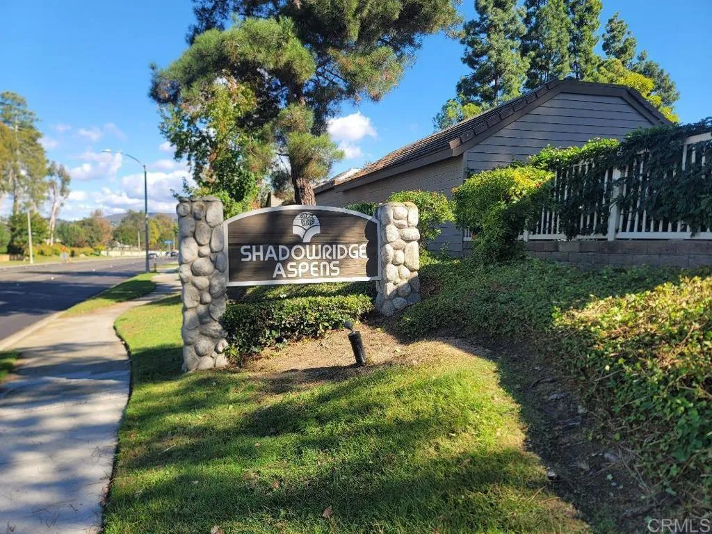 1091 Shadowridge Drive Unit 114, Vista Unit: 114