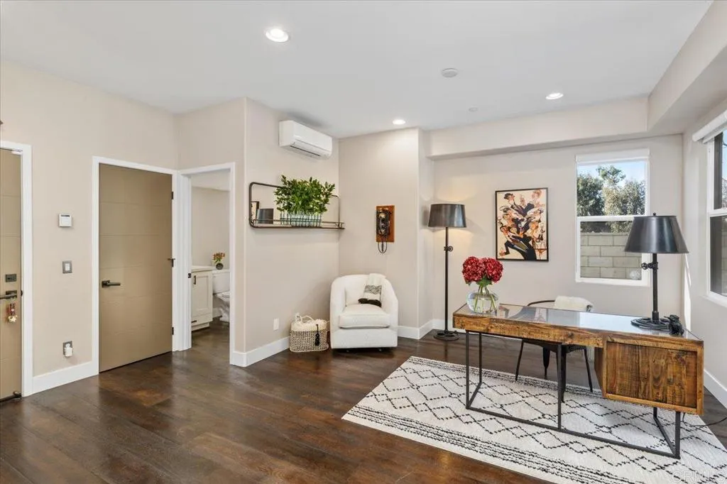 2517 State Street, Carlsbad