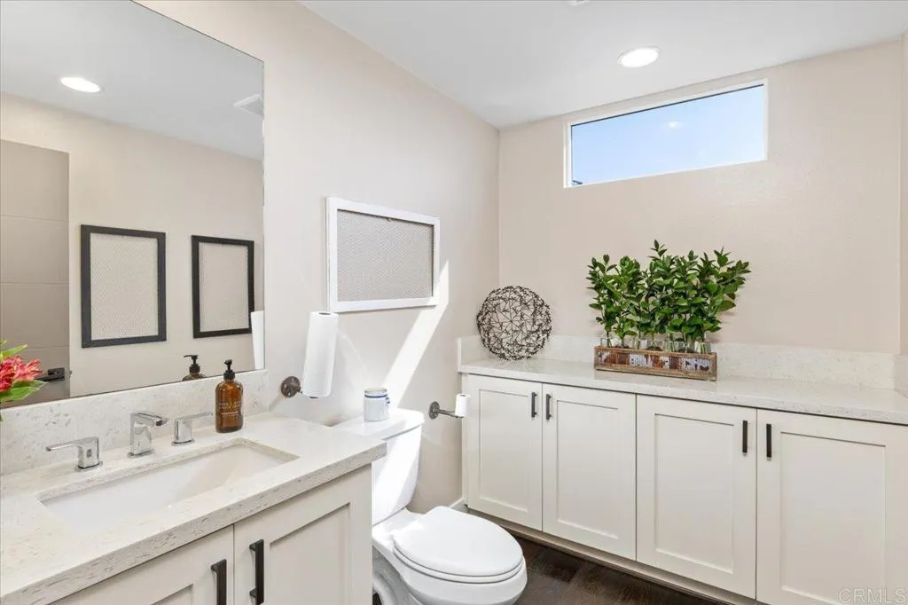 2517 State Street, Carlsbad
