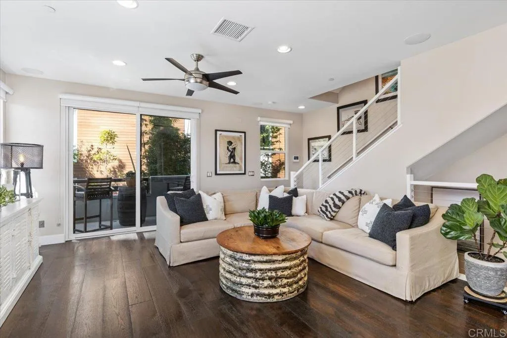 2517 State Street, Carlsbad