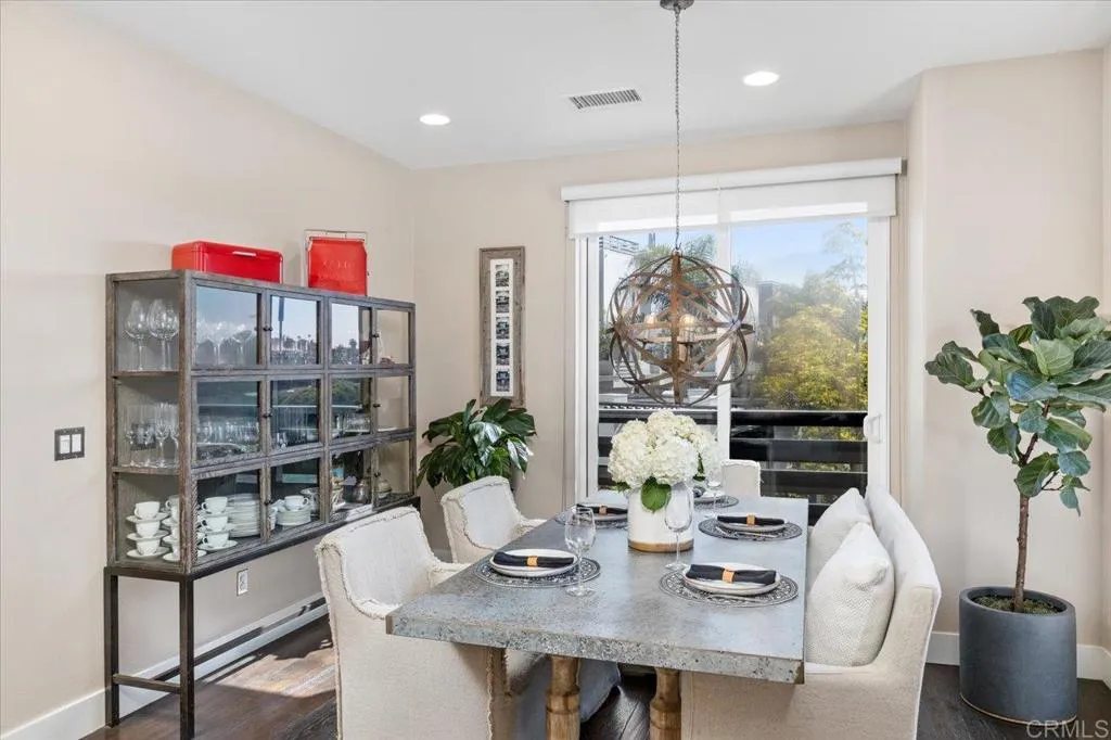 2517 State Street, Carlsbad