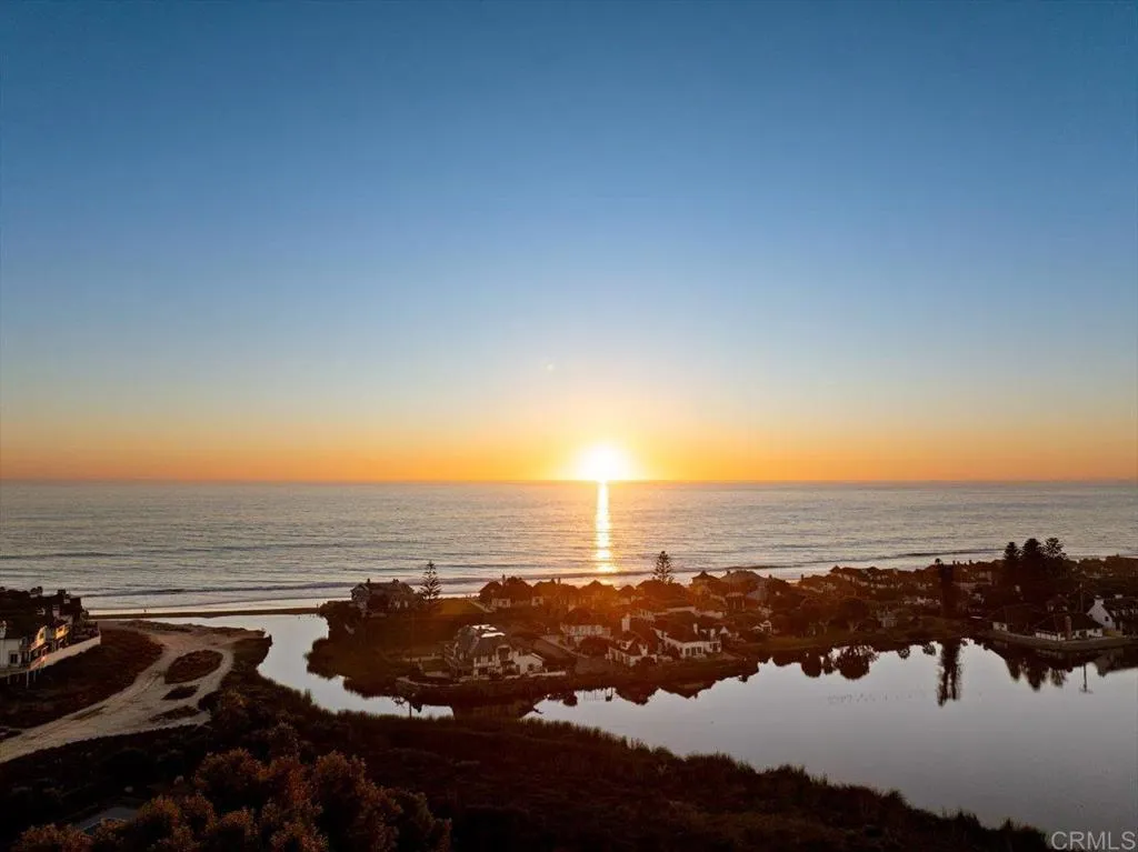 2517 State Street, Carlsbad