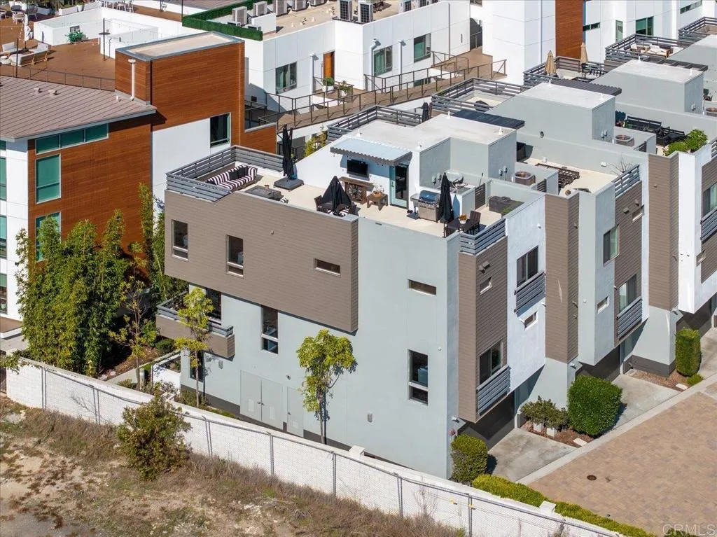 2517 State Street, Carlsbad