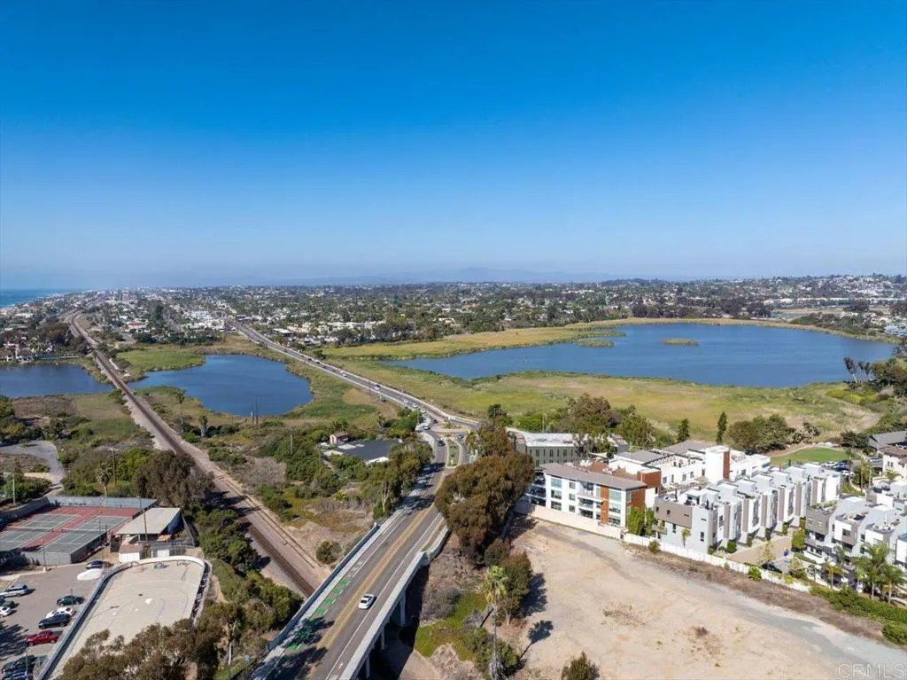 2517 State Street, Carlsbad