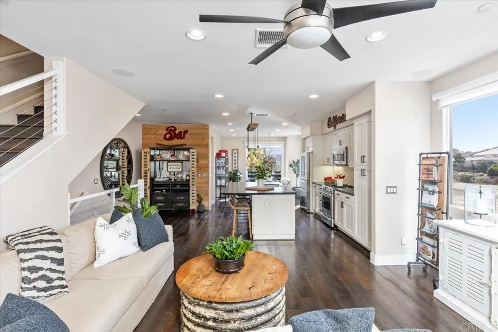 2517 State Street, Carlsbad