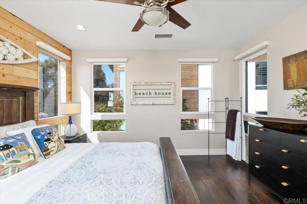 2517 State Street, Carlsbad
