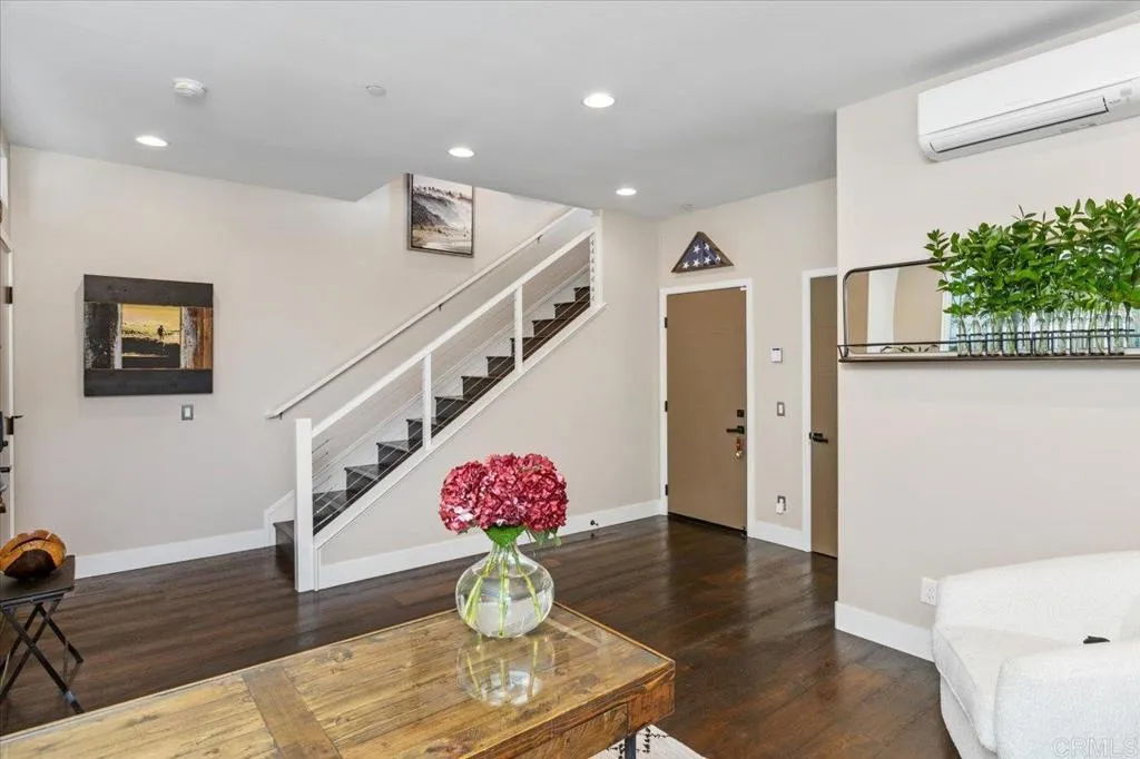 2517 State Street, Carlsbad