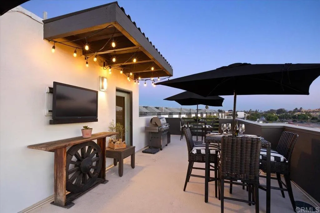 2517 State Street, Carlsbad