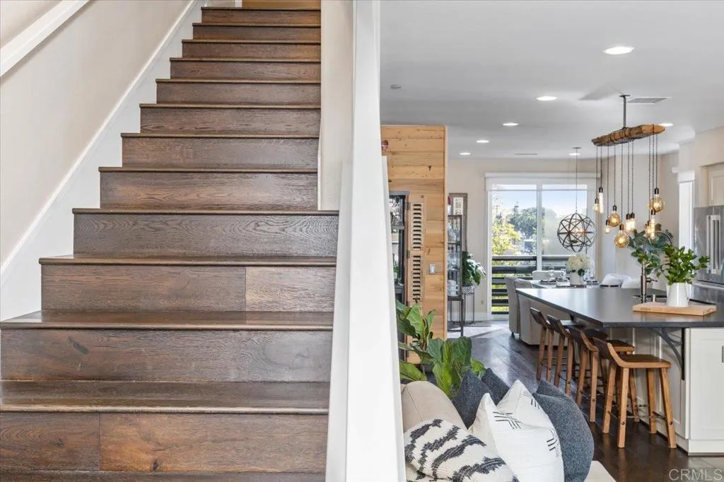2517 State Street, Carlsbad