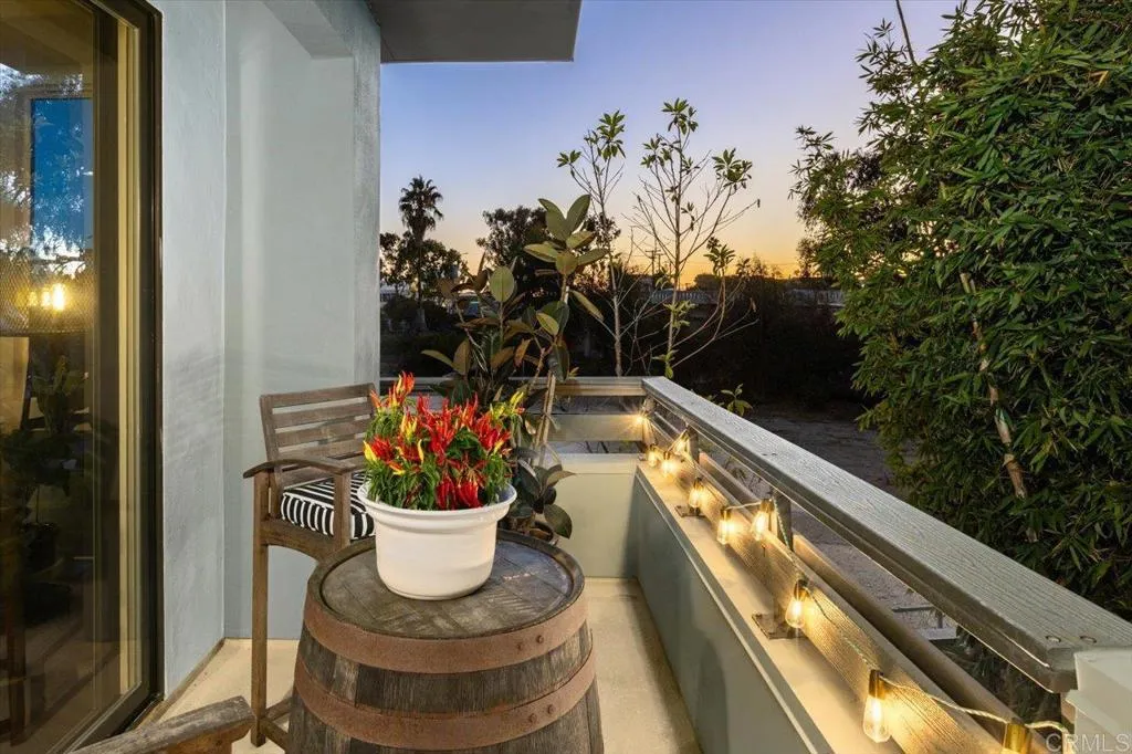 2517 State Street, Carlsbad