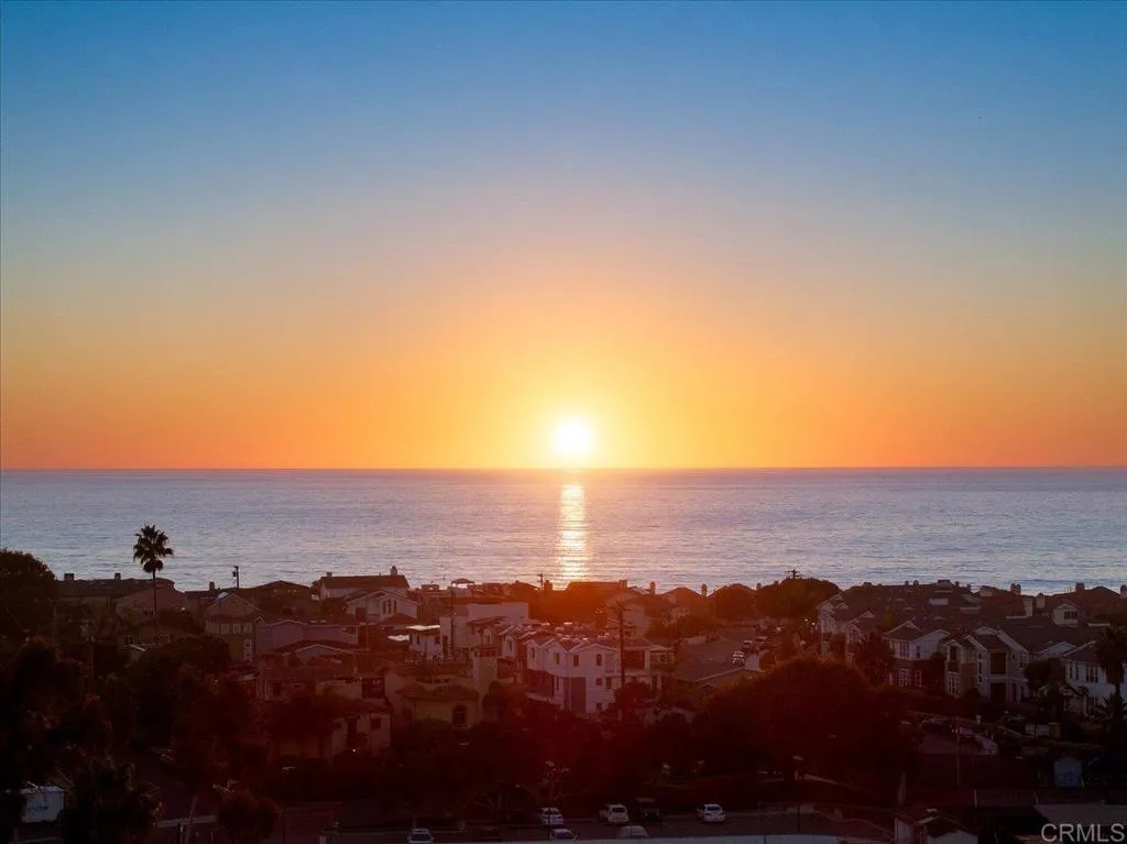 2517 State Street, Carlsbad