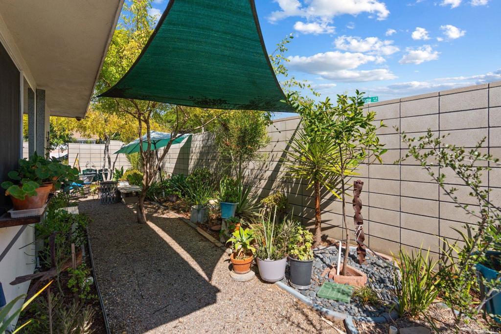 911 Minnesota Avenue