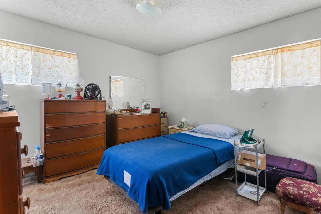 3231 Roberta Lane