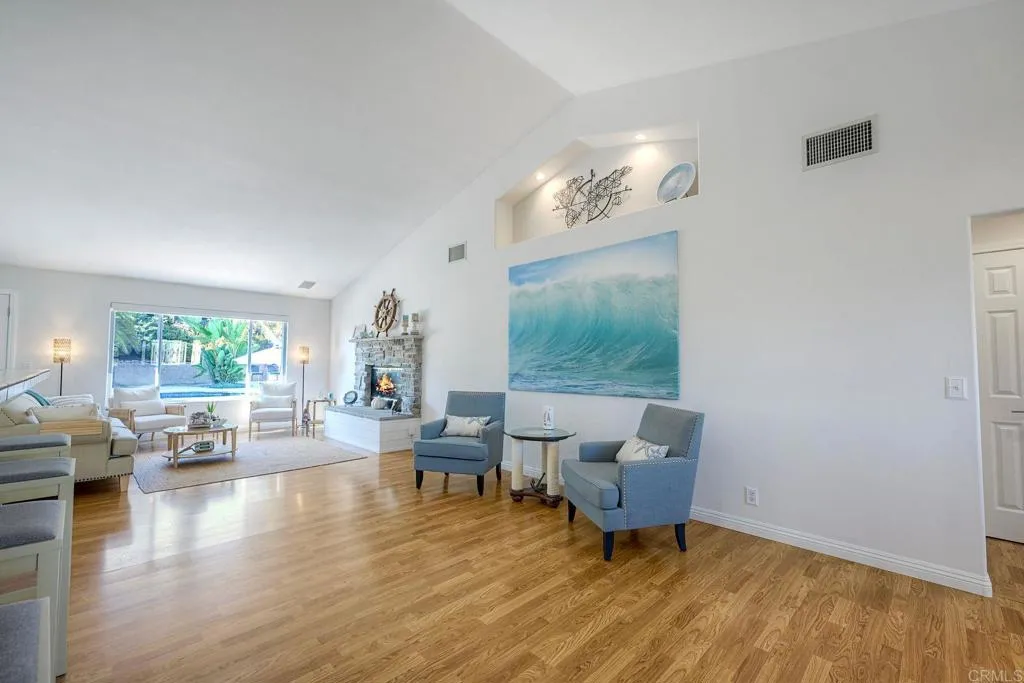 4876 Park Dr.