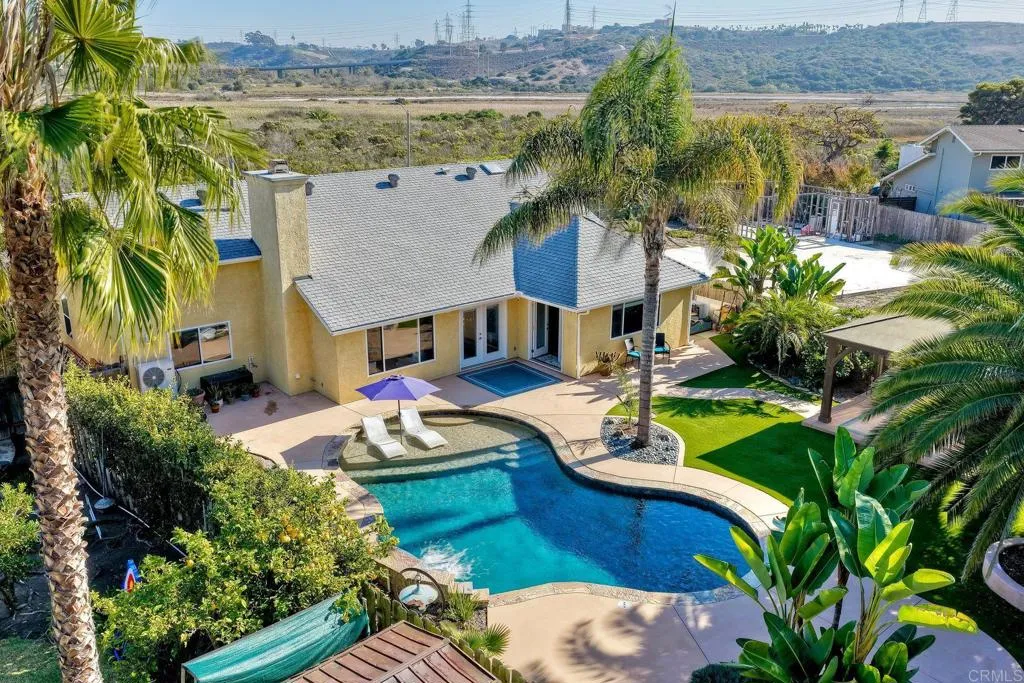 4876 Park Dr.