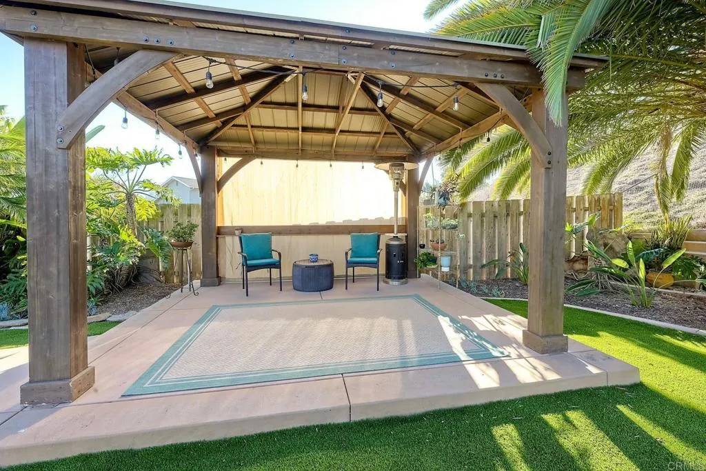 4876 Park Dr.