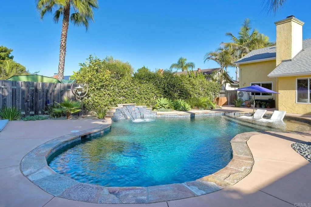 4876 Park Dr.