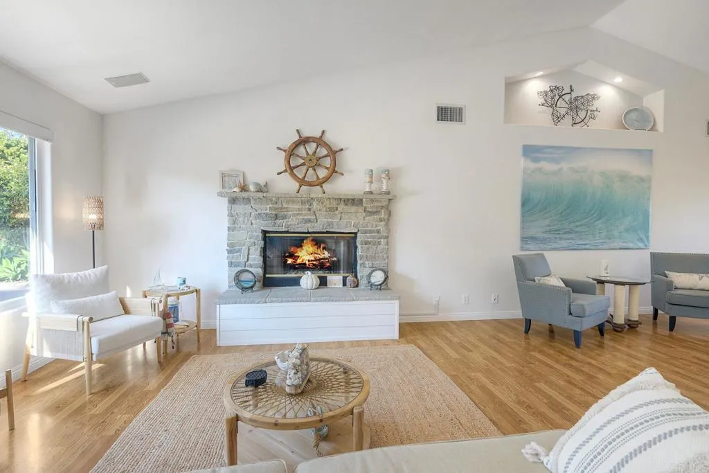 4876 Park Dr.