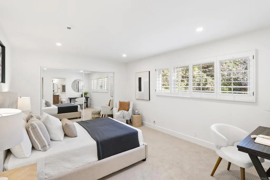 6147 Camino Selva
