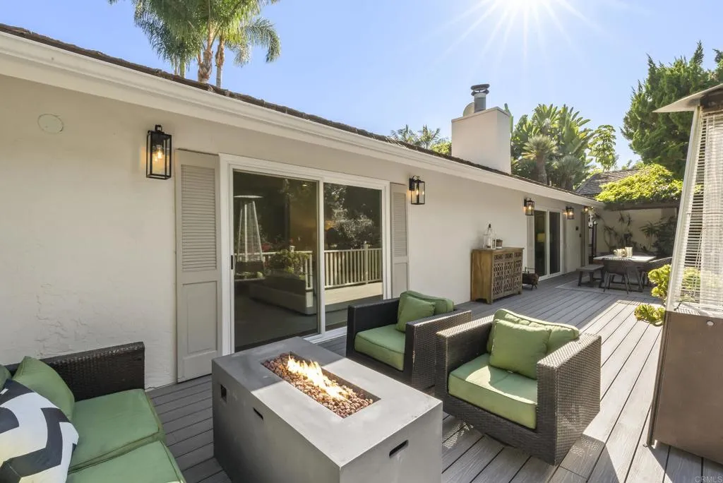 6147 Camino Selva