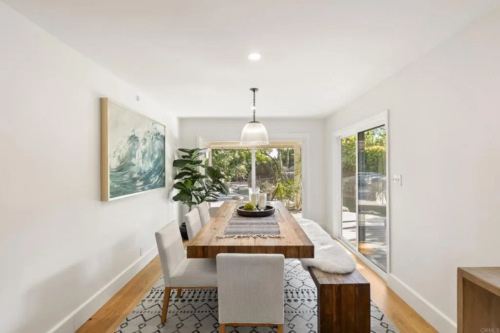 6147 Camino Selva