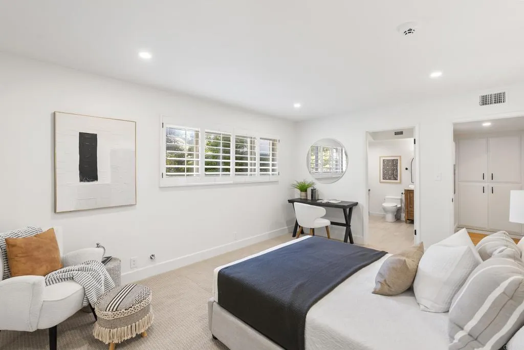 6147 Camino Selva