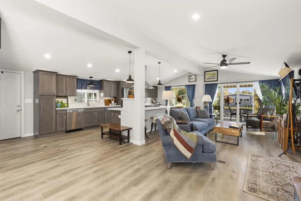 276 N El Camino Real Unit 172