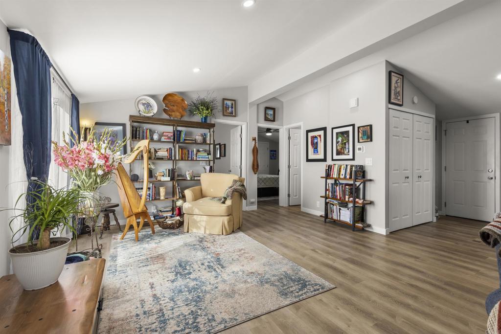 276 N EL CAMINO REAL 172