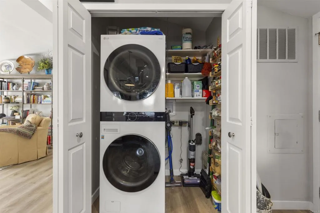 276 N El Camino Real Unit 172