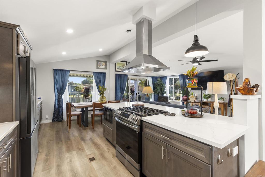 276 N EL CAMINO REAL 172