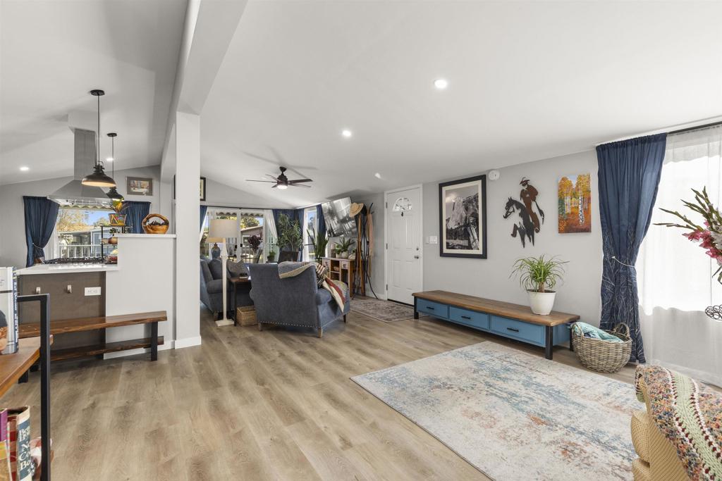 276 N EL CAMINO REAL 172