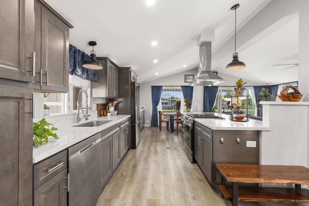 276 N EL CAMINO REAL 172