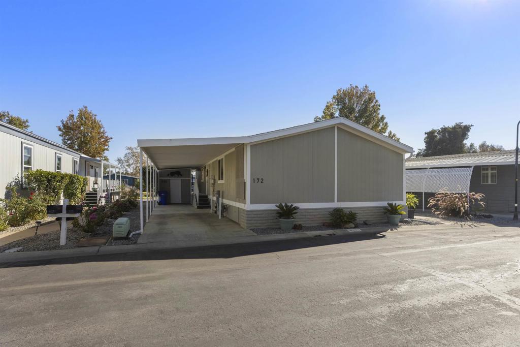 276 N EL CAMINO REAL 172