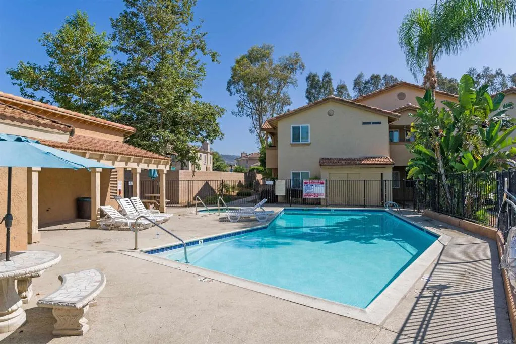 204 Woodland Pkwy Unit 217