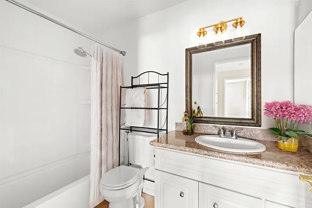 204 Woodland Pkwy Unit 217