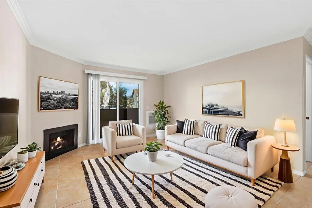 204 Woodland Pkwy Unit 217