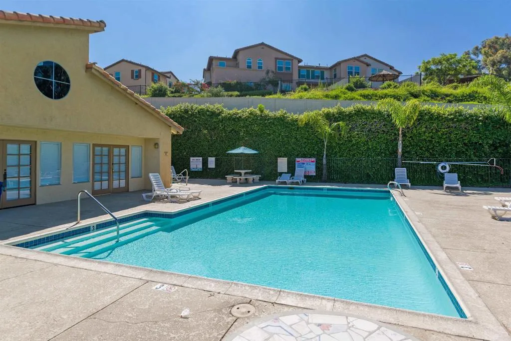 204 Woodland Pkwy Unit 217