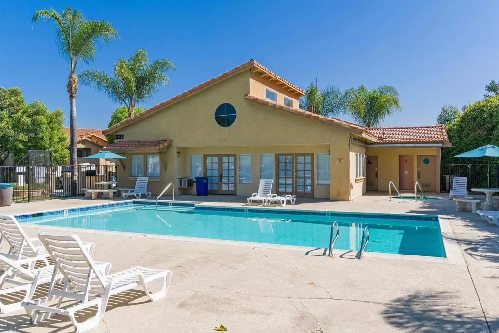 204 Woodland Pkwy Unit 217