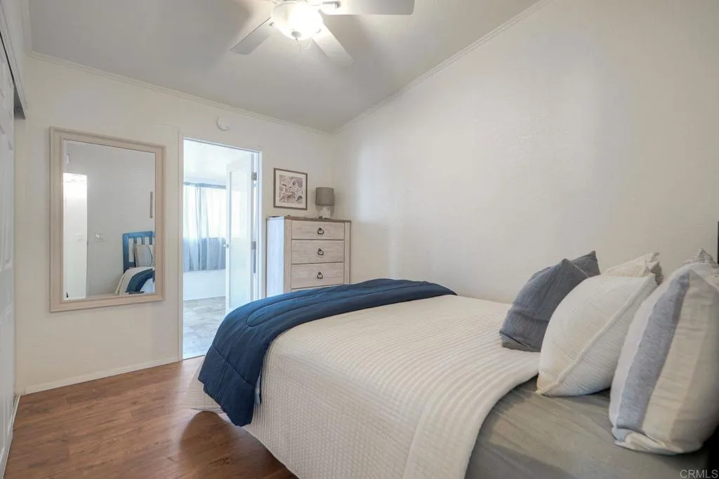 6494 Friendly Place