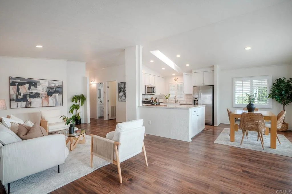 6494 Friendly Place