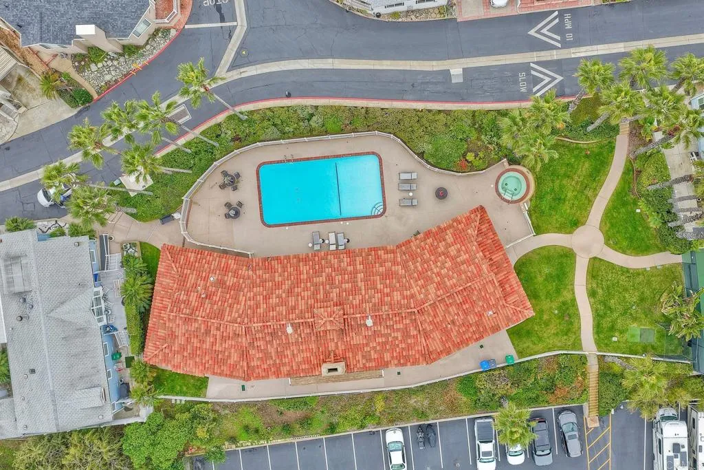 6494 Friendly Place