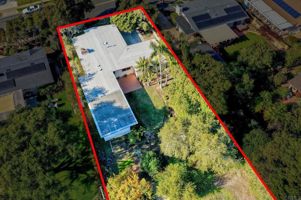 2035 Basswood Avenue