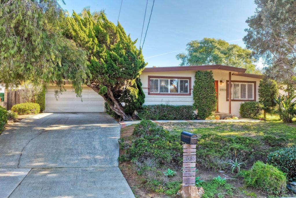 2035 Basswood Avenue